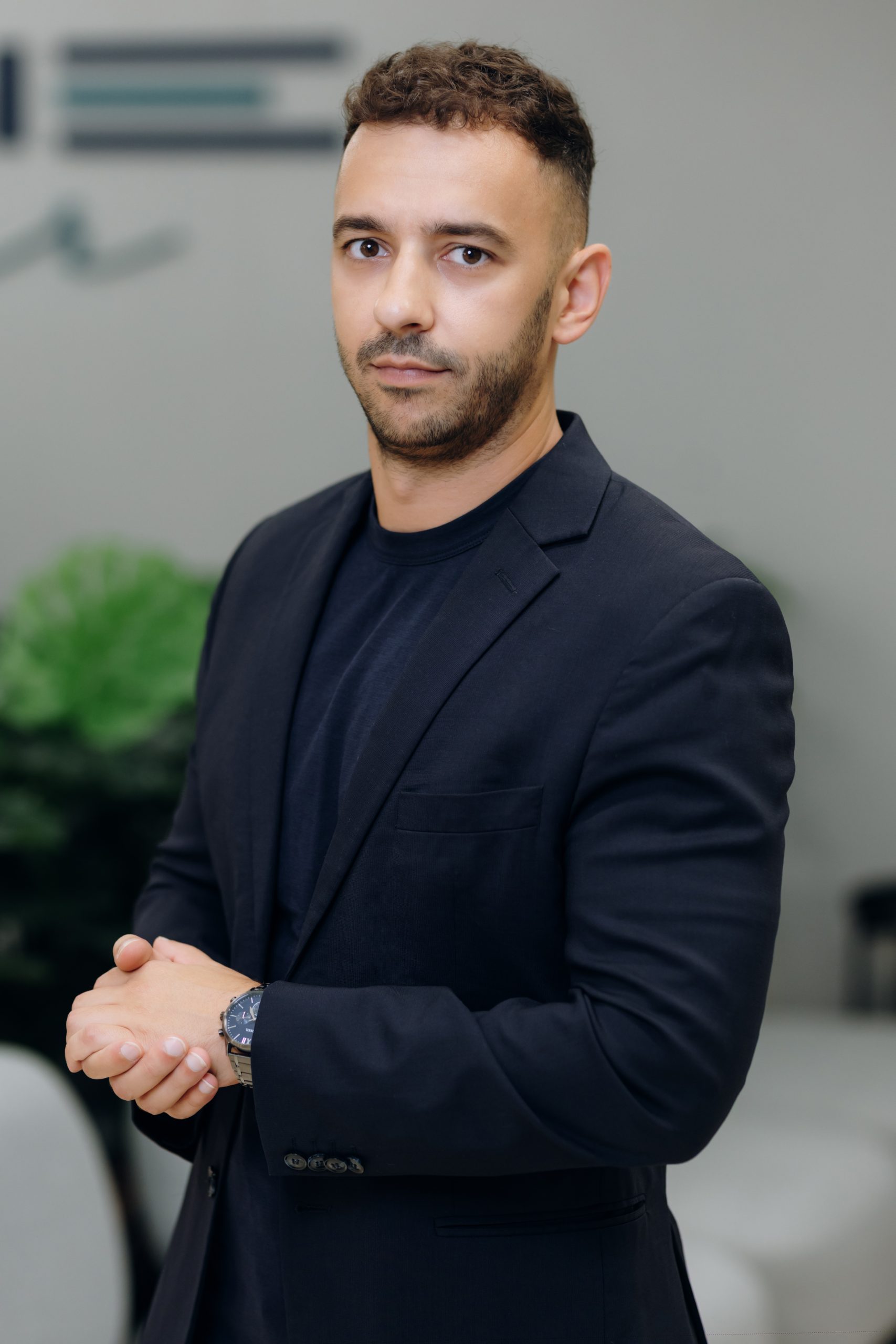 Dr. Bertoldi Róbert